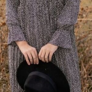 Chic Black and White Patterned Midi Dress